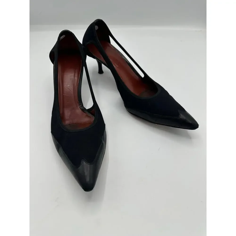 Donald J Pliner Heels Size 10 in Black